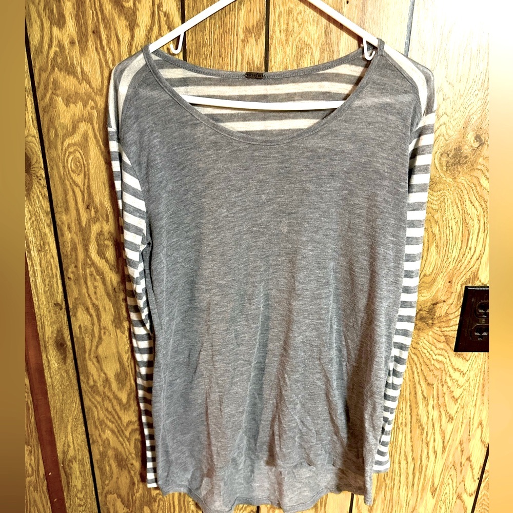 Poof Long Sleeve Size M